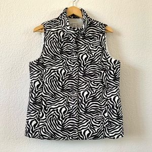 Liz Claiborne Bold Black and White Puffer Vest, Sz L